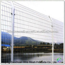 Powder coated bilateral white wire fence